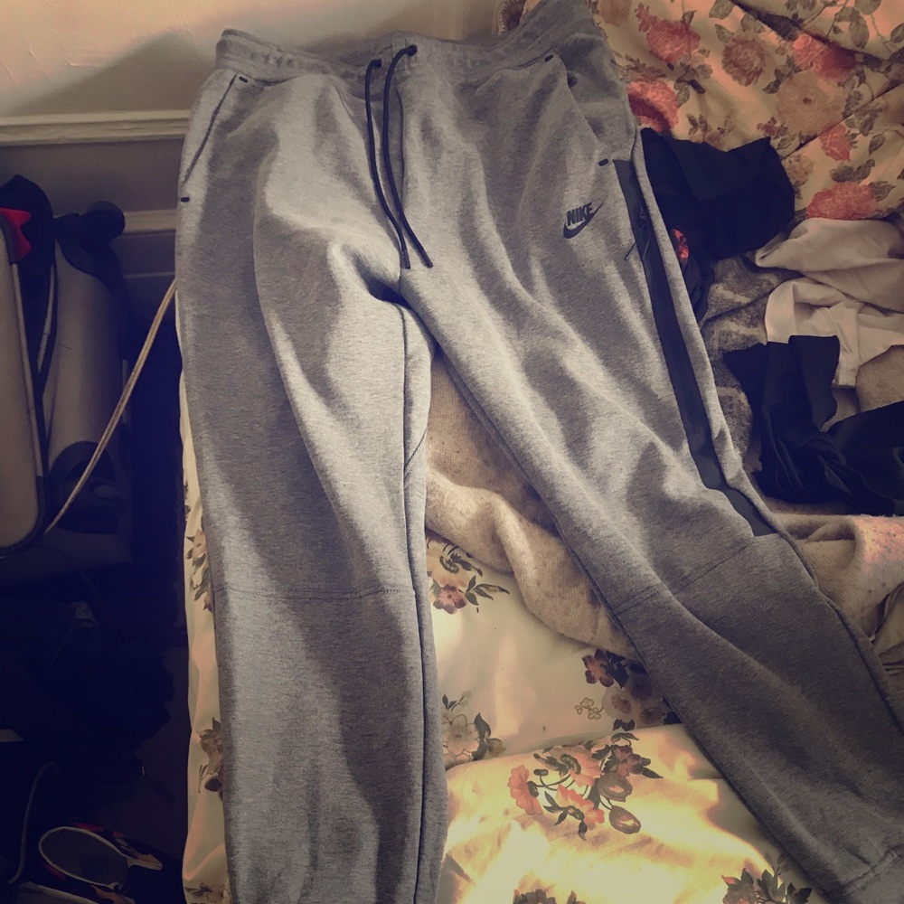 NIKE Tech pants
